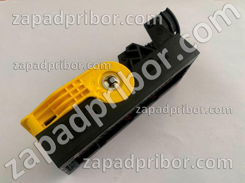 Разъем 5-1703998-1 фотография 1.