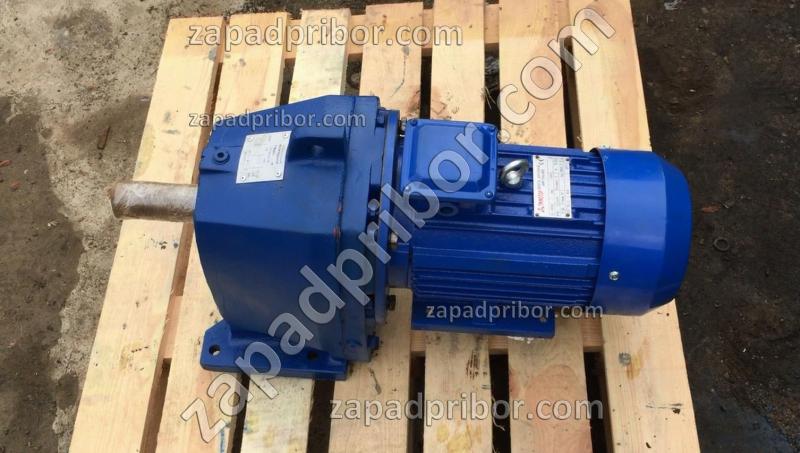 Мотор редуктор МЦ2С-100-112 цилиндрический двухступенчатый, фотография 1.