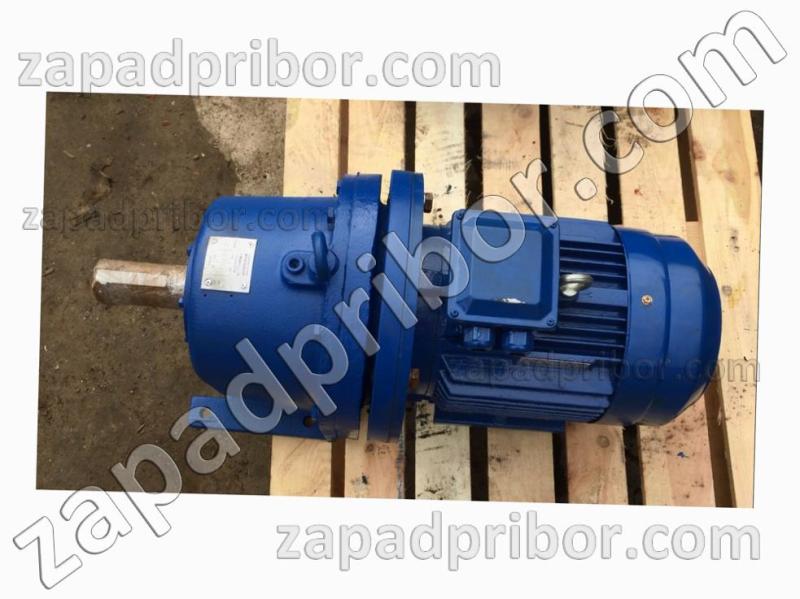 Мотор редуктор МЦ2С-125 цилиндрический двухступенчатый, фотография 1.