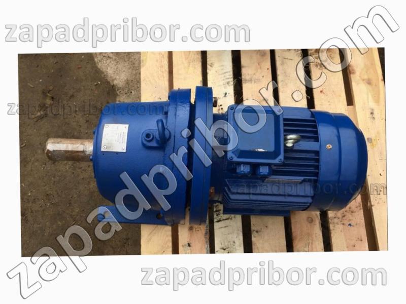 Мотор редуктор МЦ2С-125-112 цилиндрический двухступенчатый, фотография 1.