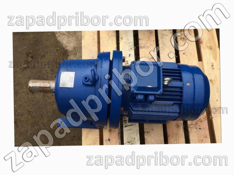 Мотор редуктор МЦ2С-125-140 цилиндрический двухступенчатый, фотография 1.