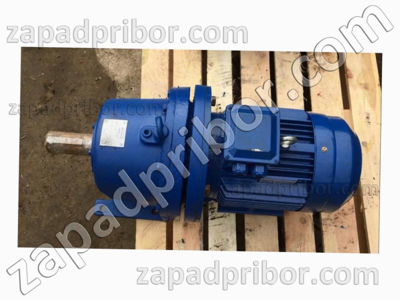 Мотор редуктор МЦ2С-125-180 цилиндрический двухступенчатый, фотография 1.