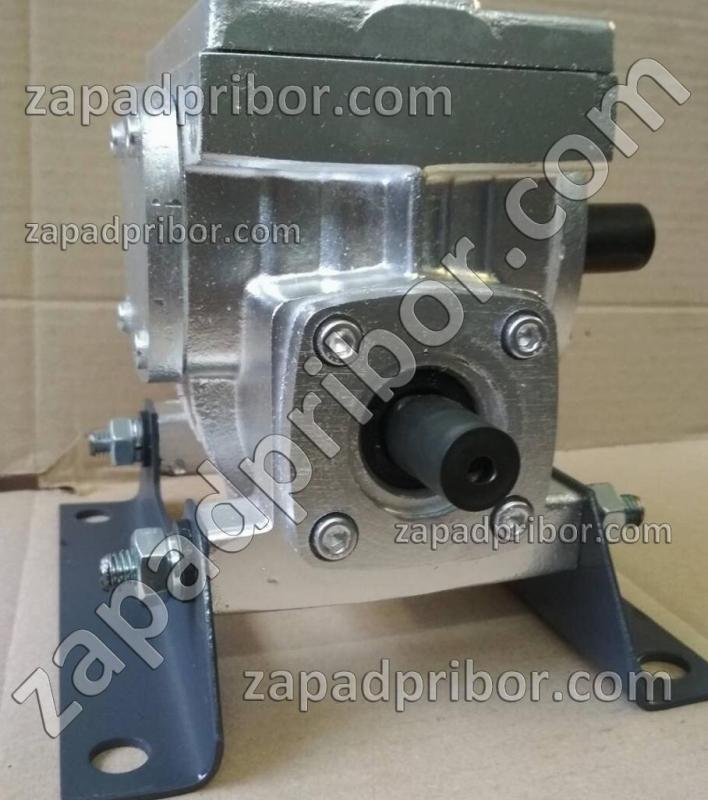 Редуктор 2Ч-40-10 червячный одноступенчатый, фотография 1.