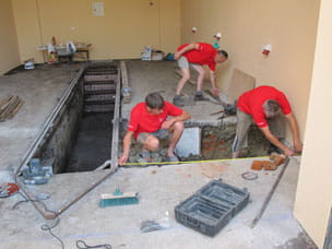 Installation of the framework-lodgement stand STM-15000U